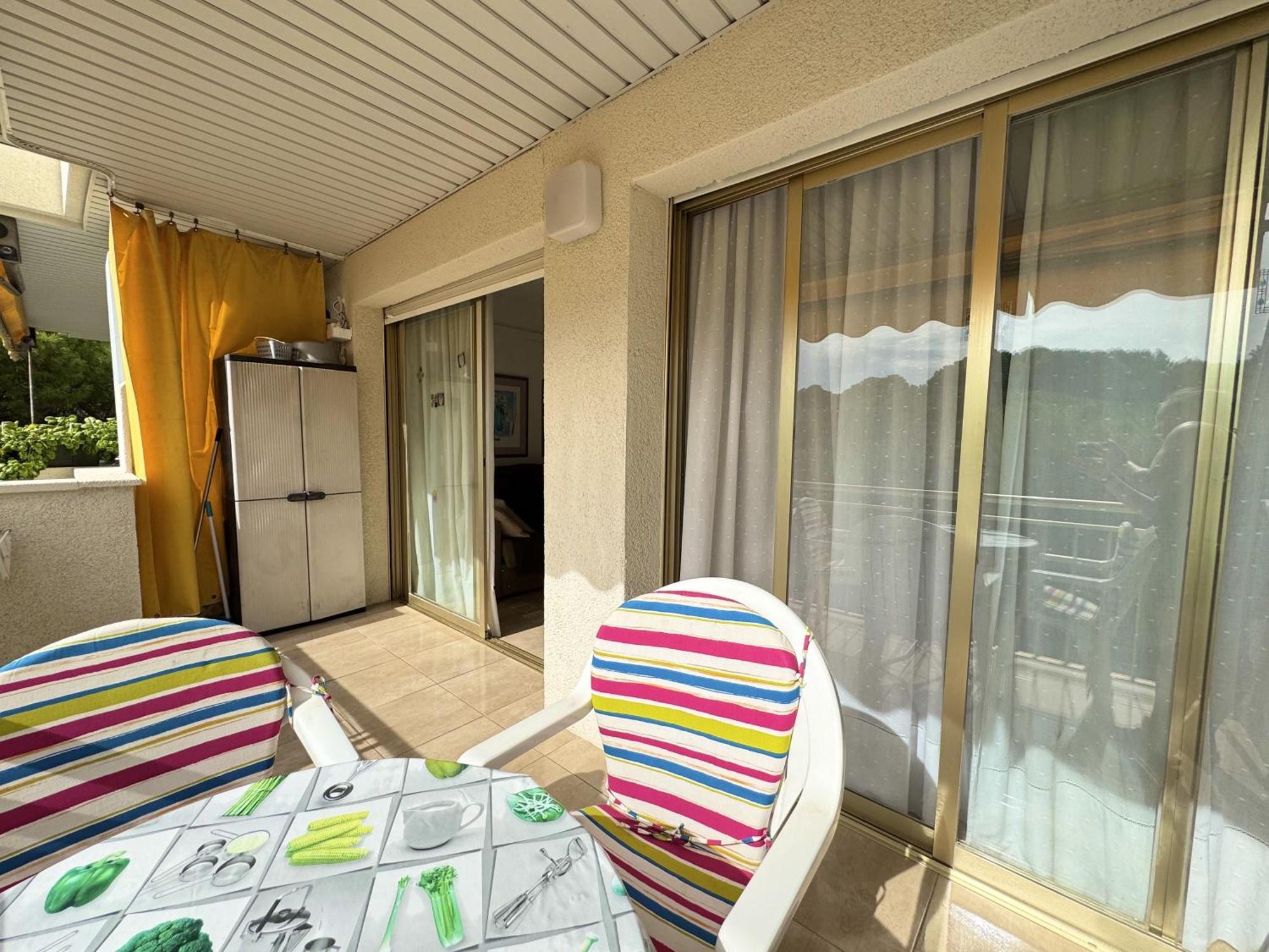 Apartsalou Penedes Εξωτερικό φωτογραφία